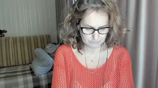 lauraoven online show from 4, 2, 2025