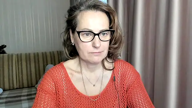 lauraoven online show from 9, 2, 2025