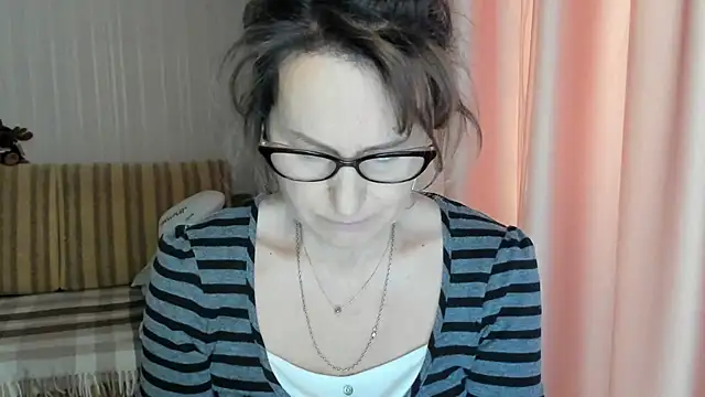 lauraoven online show from 20, 2, 2025