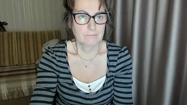 lauraoven online show from 20, 2, 2025