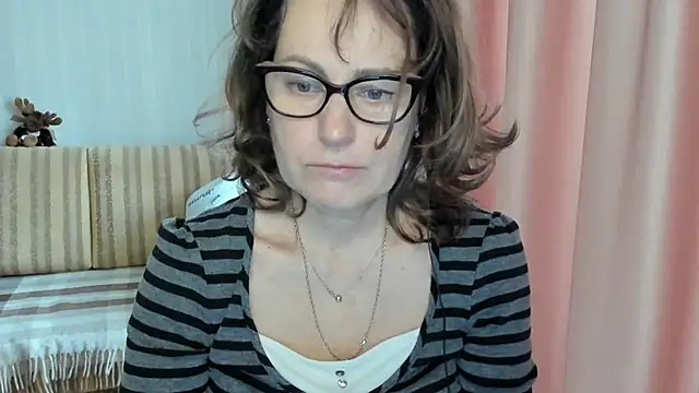 lauraoven online show from 21, 2, 2025