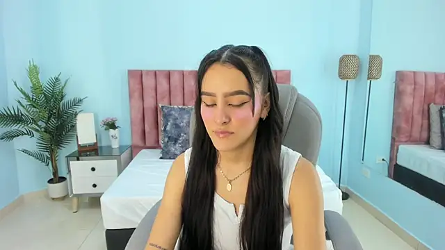 tati saldarriaga online show from 12, 2, 2026