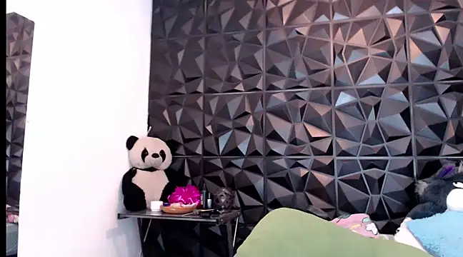 nik lucas online show from 10, 12, 2024