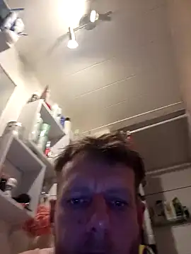 Snapshot of Kw8585kw chatting on 29, 11, 2025 Kw8585kw online show from 29, 11, 2025