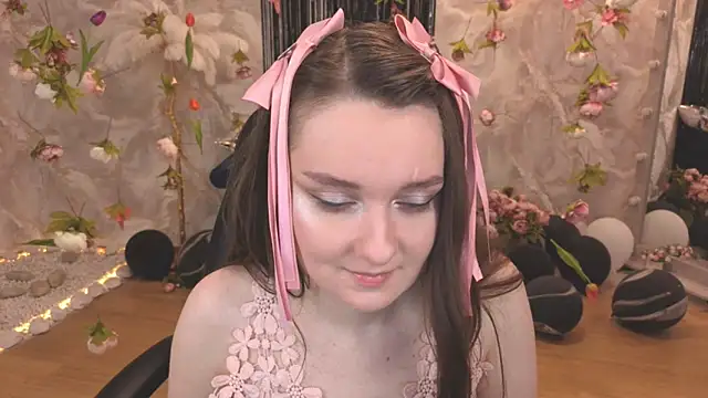 Snapshot of CloudGrace chatting on 14, 7, 2026 CloudGrace online show from 14, 7, 2026