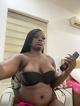 Snapshot of Sweetbootty chatting on 1, 10, 2025 Sweetbootty online show from 1, 10, 2025