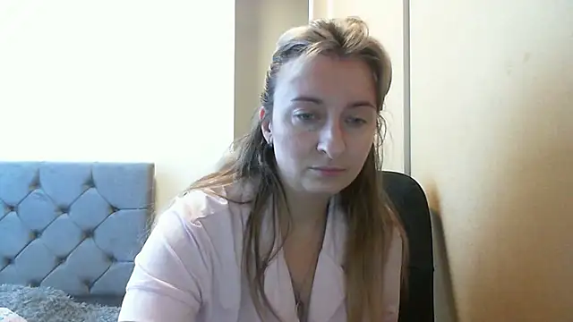 SusanCurt online show from 12, 10, 2025