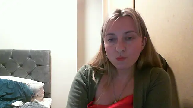 Snapshot of SusanCurt chatting on 9, 10, 2025 SusanCurt online show from 9, 10, 2025