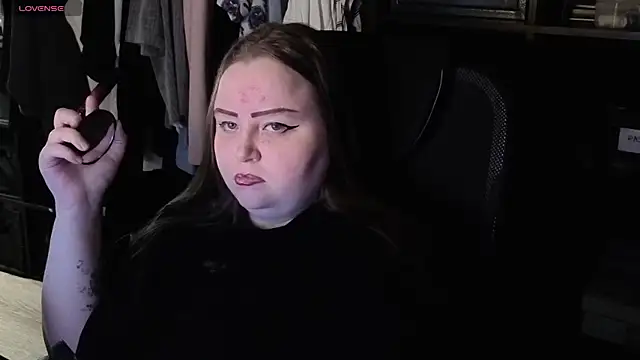 EMMA  CONNOR online show from 21, 11, 2025