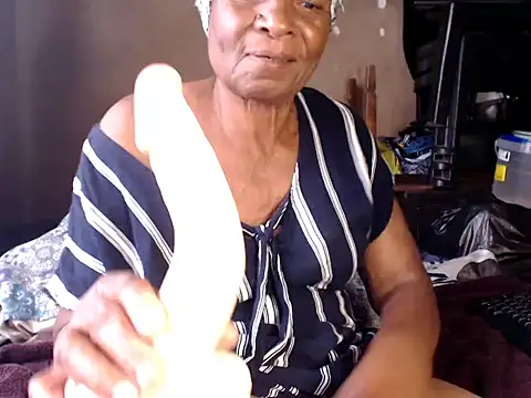 NaughtyGranny online show from 18, 11, 2025