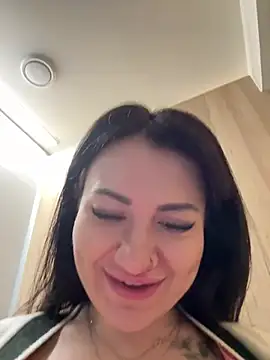 Wet  Bunny online show from 22, 2, 2025