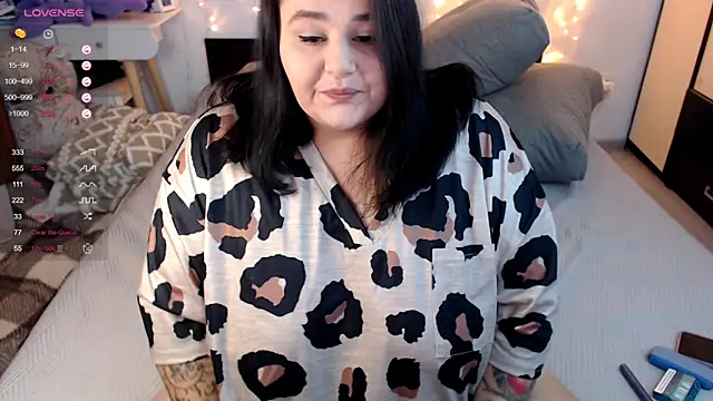 naughtykiss online show from 25, 10, 2025