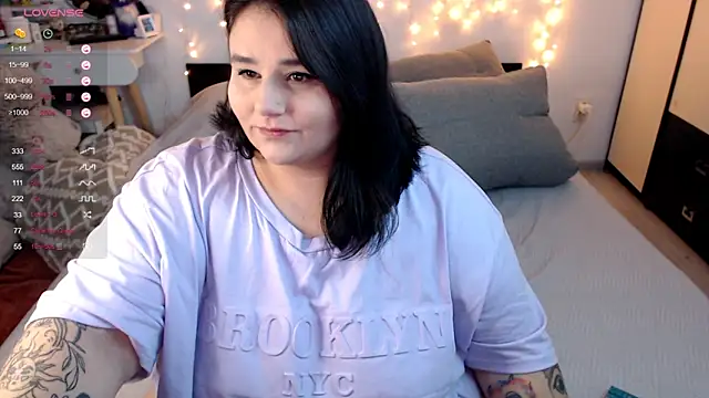 naughtykiss online show from 19, 10, 2025