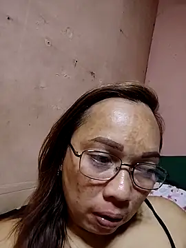 Snapshot of asianwet4u chatting on 15, 10, 2025 asianwet4u online show from 15, 10, 2025