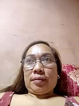 Snapshot of asianwet4u chatting on 19, 10, 2025 asianwet4u online show from 19, 10, 2025