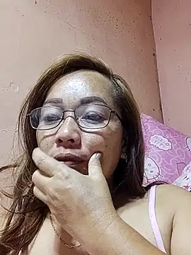 asianwet4u online show from 4, 10, 2025