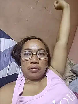 Snapshot of asianwet4u chatting on 18, 10, 2025 asianwet4u online show from 18, 10, 2025