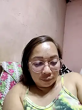 asianwet4u online show from 9, 9, 2025