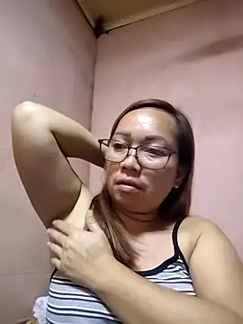 asianwet4u online show from 5, 5, 2026