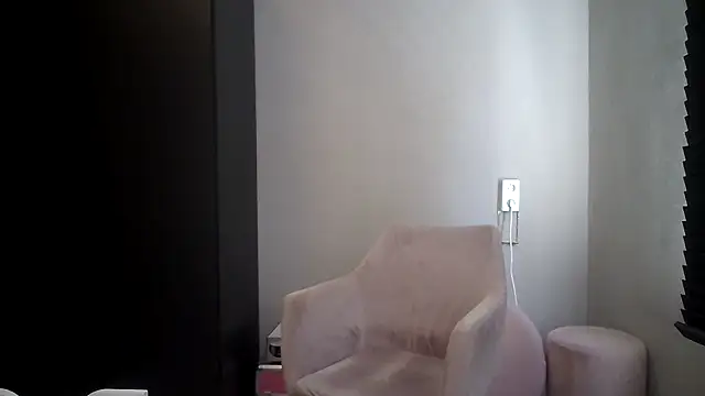 Snapshot of avajade chatting on 8, 5, 2026 avajade online show from 8, 5, 2026