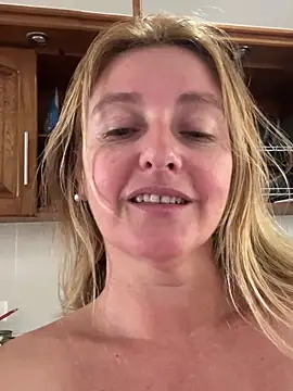 moniquerainx online show from 19, 3, 2026