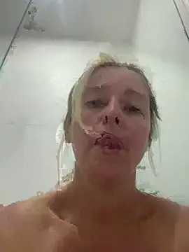 moniquerainx online show from 7, 3, 2026