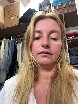 moniquerainx online show from 15, 3, 2026