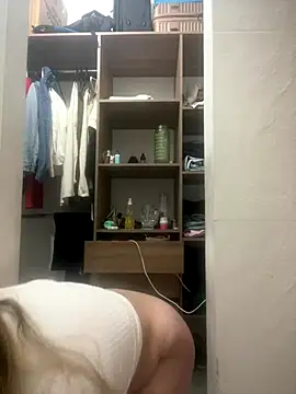 moniquerainx online show from 6, 1, 2026