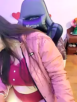 esmeralda milf online show from 25, 2, 2026