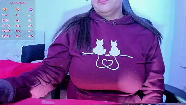 esmeralda milf online show from 21, 1, 2025