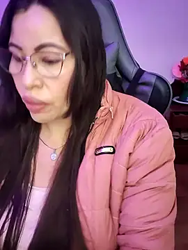 esmeralda milf online show from 24, 2, 2026