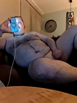 Bibear197511 online show from 14, 11, 2025