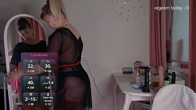JuliaVilnet online show from 24, 2, 2025