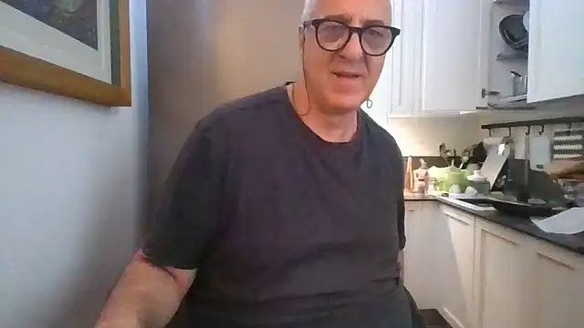 Snapshot of ANONIMO7735 chatting on 4, 7, 2026 ANONIMO7735 online show from 4, 7, 2026
