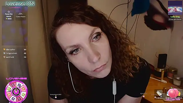 JohansonKatie online show from 25, 2, 2025