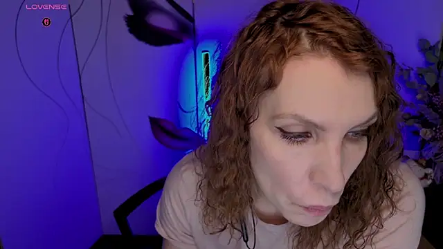 JohansonKatie online show from 19, 12, 2025