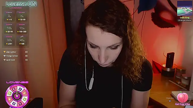 JohansonKatie online show from 25, 2, 2025