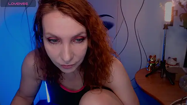 JohansonKatie online show from 6, 10, 2025