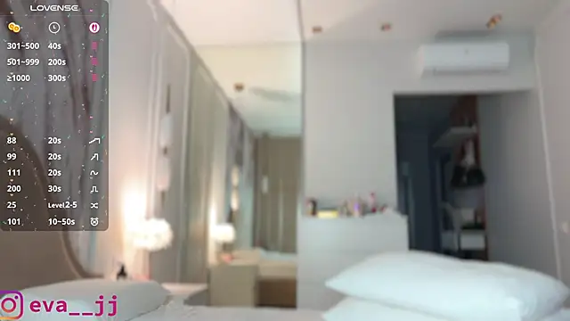 Eva JJ online show from 12, 11, 2025