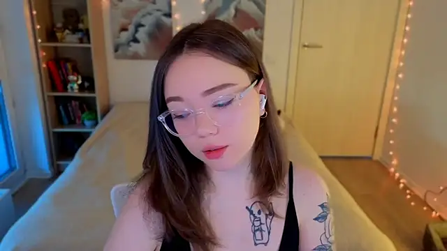 Snapshot of MilenaSaint chatting on 9, 5, 2026 MilenaSaint online show from 9, 5, 2026