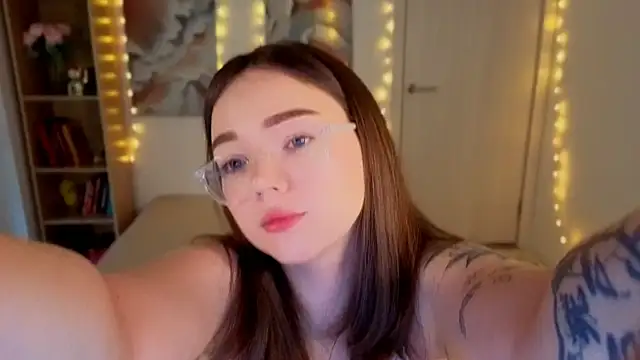 Snapshot of MilenaSaint chatting on 6, 7, 2026 MilenaSaint online show from 6, 7, 2026