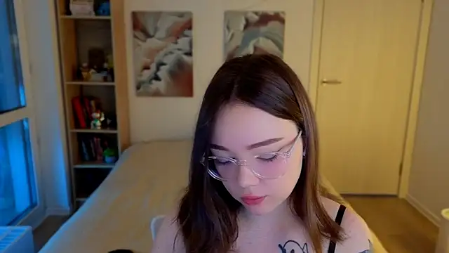 Snapshot of MilenaSaint chatting on 11, 5, 2026 MilenaSaint online show from 11, 5, 2026