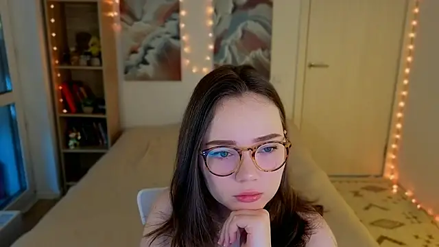 Snapshot of MilenaSaint chatting on 25, 4, 2026 MilenaSaint online show from 25, 4, 2026