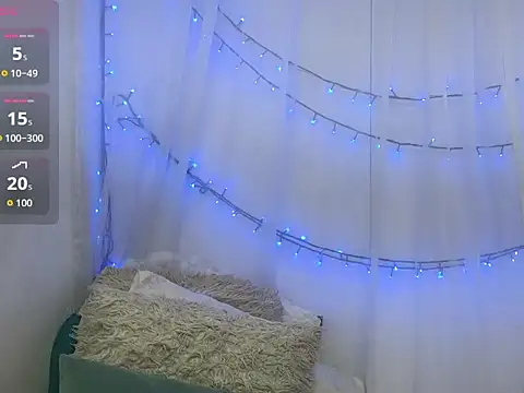 Snapshot of ninaa_fox chatting on 25, 6, 2026 ninaa fox online show from 25, 6, 2026