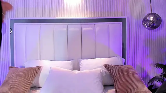 naughty flower18 online show from 3, 2, 2026