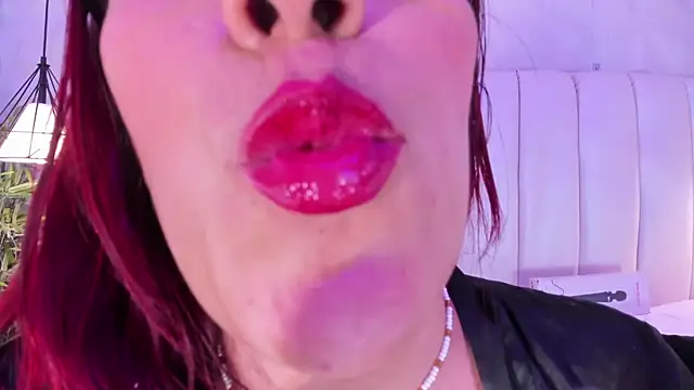 naughty flower18 online show from 5, 2, 2025