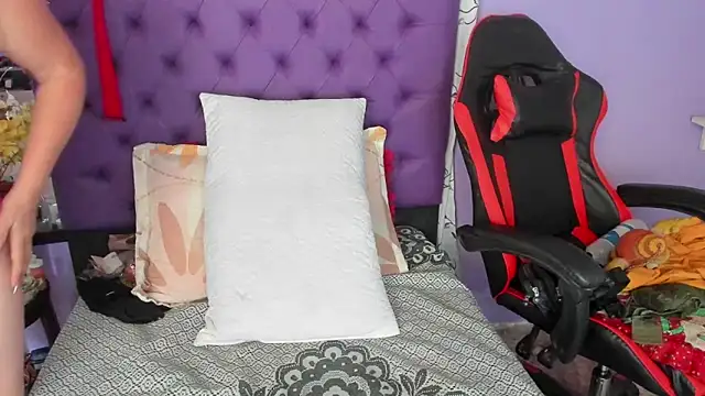 Margoth clain online show from 31, 10, 2025