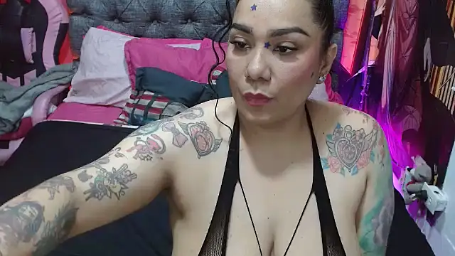 JEENEVIEVE online show from 4, 6, 2026