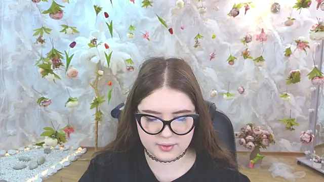 NicoleFoxery online show from 27, 5, 2026