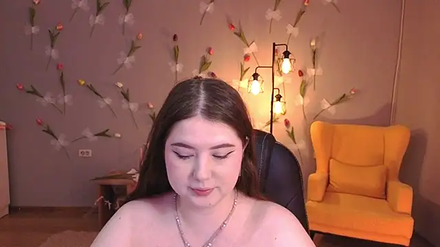 NicoleFoxery online show from 19, 7, 2026